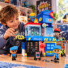 Pinypon Action Trampas en la Comisaría Famosa con niño jugando