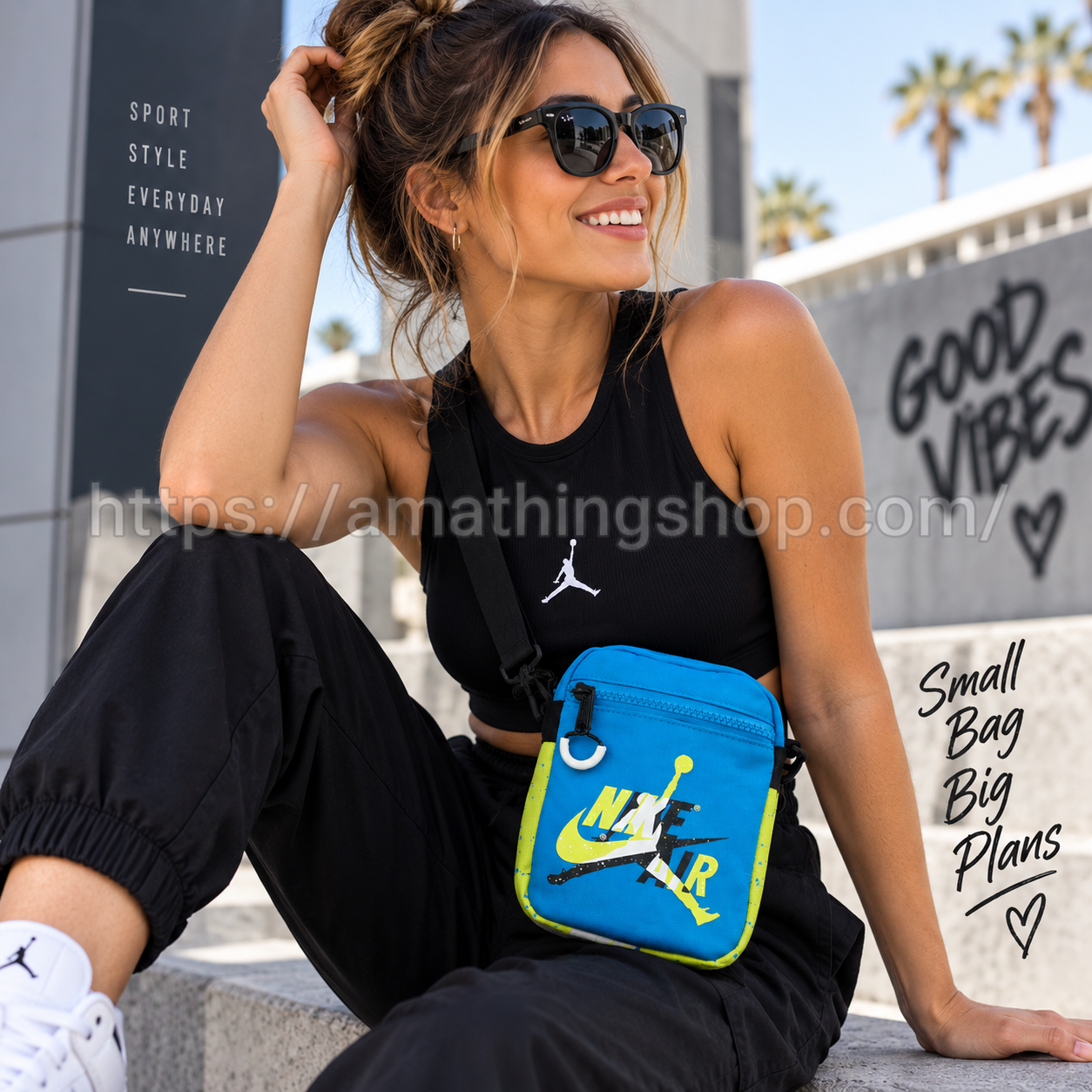 Mujer con bolso bandolera Jordan Mashup Air azul 9A0314-U6A cruzado para festival, viaje y uso urbano