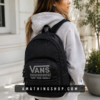 Mochila Vans negra mujer para portátil universidad y estilo urbano moderno