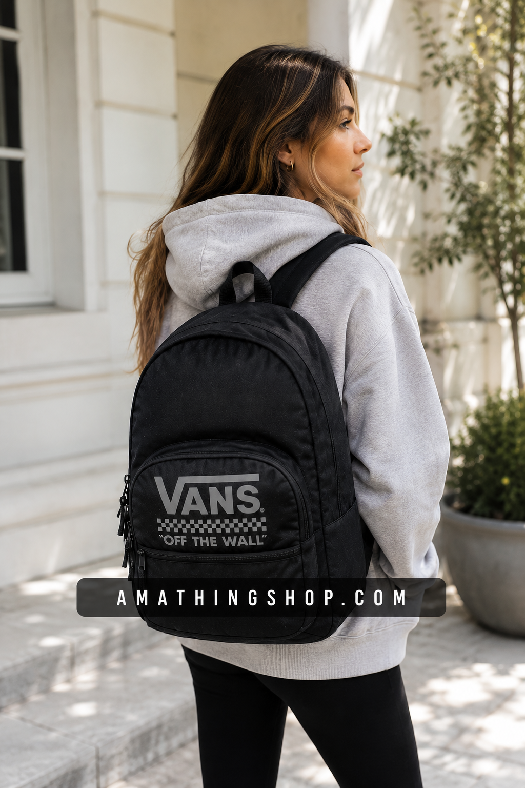 Mochila Vans negra mujer para portátil universidad y estilo urbano moderno