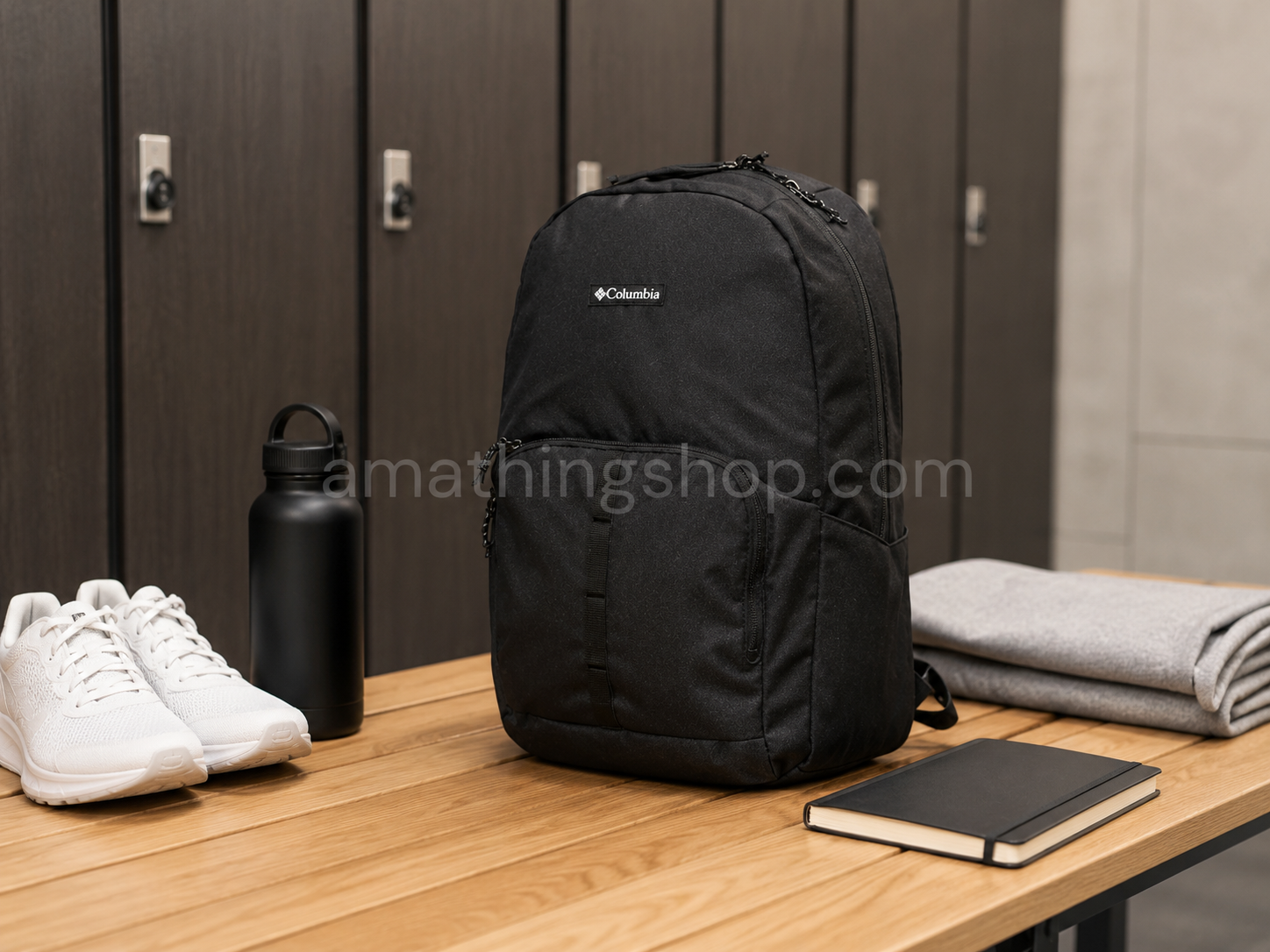 Mochila Columbia negra 25L para gimnasio, deporte, trabajo y universidad Mochila Columbia negra unisex 25L en vestuario moderno con zapatillas, botella, sudadera y libreta, ideal para gimnasio, deporte, trabajo, universidad, portátil y uso diario.