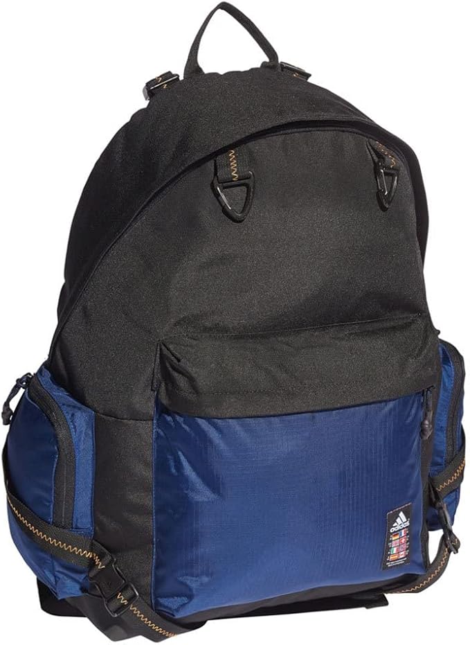 Mochila Adidas UXPLR BP de 30 litros en color negro y azul. Mochila técnica unisex con múltiples compartimentos, ideal para portátiles, gimnasio o senderismo. Fabricada con materiales Primegreen sostenibles. Oferta exclusiva - Amathingshop.com