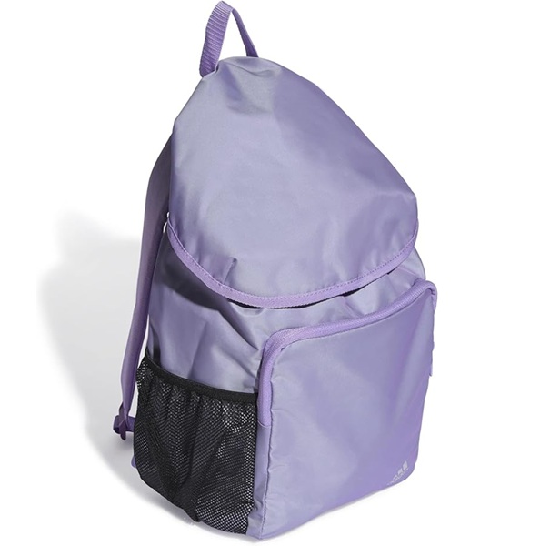 Mochila Adidas Dance lila de 19 litros, ligera y sostenible, ideal para colegio, instituto, baile y uso diario urbano.