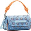 Bolso Desigual Amorina 24 Troms azul para mujer con diseño floral troquelado y asa intercambiable, fotografiado sobre fondo claro mostrando detalles y textura.