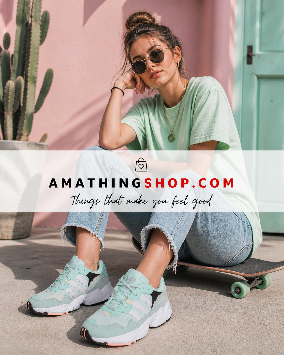Mujer joven con zapatillas Adidas Yung 96 verdes Ice Mint en look casual urbano, sneakers cómodas para uso diario y tendencia