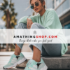 Mujer con zapatillas Adidas Yung 96 verdes Ice Mint en look casual urbano, sneakers cómodas para uso diario