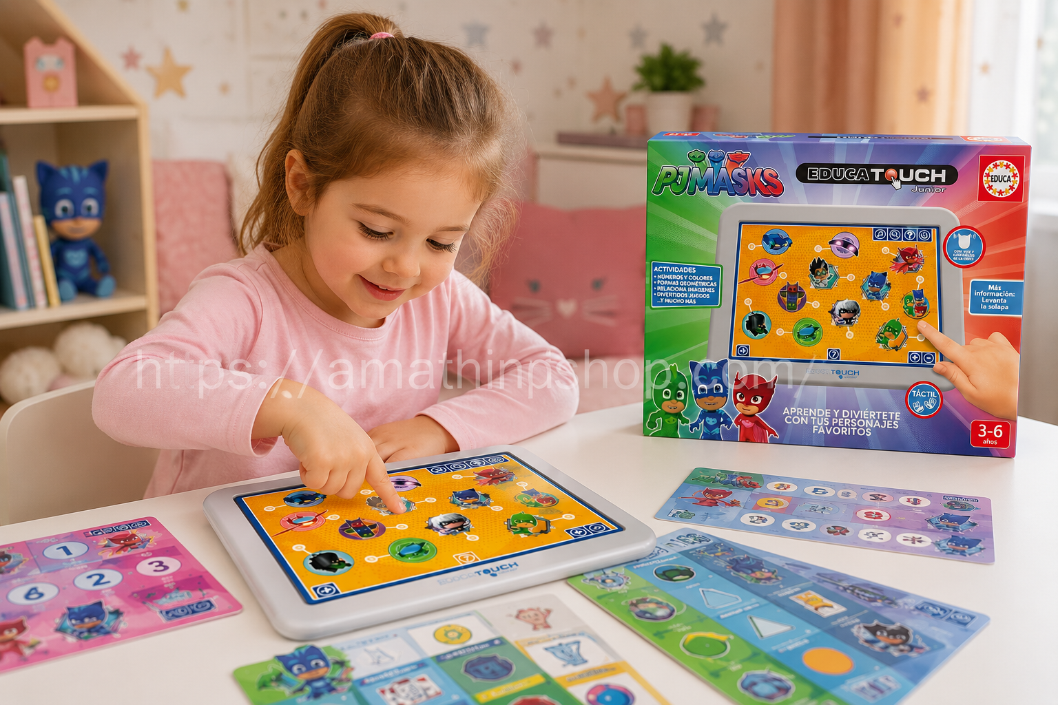 Niña aprendiendo con PJ Masks Educa Touch Junior Niña utilizando juego educativo PJ Masks Educa Touch Junior con actividades táctiles música aprendizaje de números colores y formas