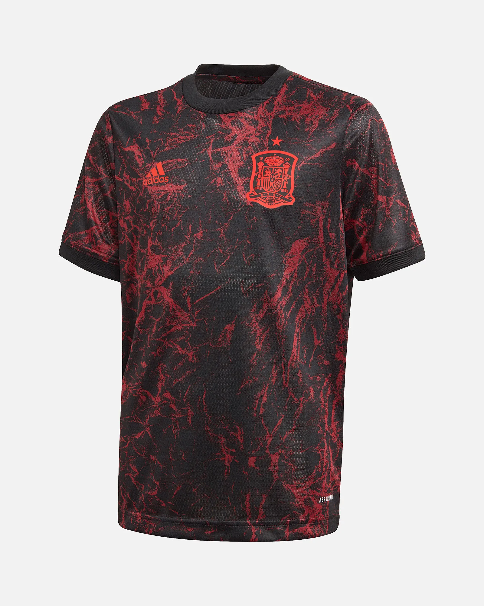 Camiseta España Prematch 2021 para niño de adidas en color negro y rojo. Modelo oficial de calentamiento prepartido con tecnología AEROREADY.