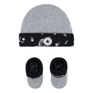 Conjunto de primera puesta Converse para bebé con gorro gris jaspeado y calcetines negros elásticos modelo NC0330-042
