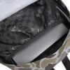 Interior de mochila Vans Old Skool Grom VN000H56ZBF1 camuflaje verde 18L con bolsillo abierto para portátil pequeño, tablet, cuadernos o documentos, ideal para instituto, colegio, universidad y uso diario.