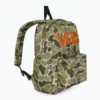 Mochila Vans Old Skool Grom VN000H56ZBF1 camuflaje verde 18L vista 3/4 con logo naranja, bolsillo frontal, asa superior y diseño unisex para colegio, instituto y uso diario.