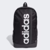 Mochila adidas Linear Essentials negra original de 22,5 litros con logotipo blanco vertical para universidad, trabajo, gimnasio y uso diario.