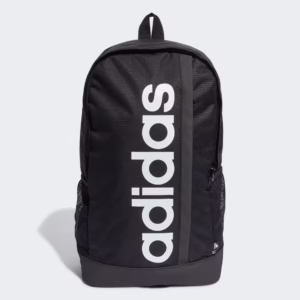 Mochila adidas Linear Essentials negra original de 22,5 litros con logotipo blanco vertical para universidad, trabajo, gimnasio y uso diario.