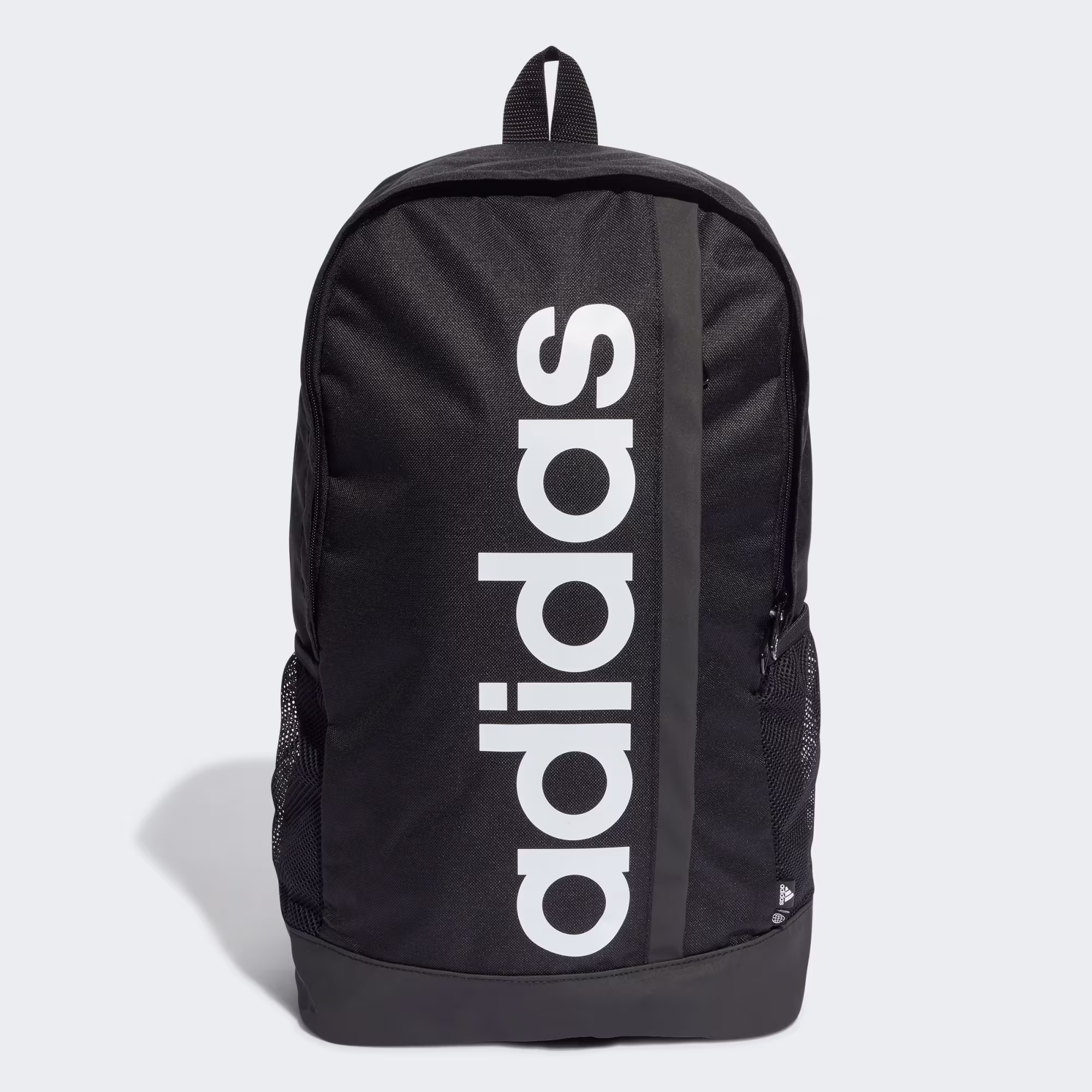Mochila adidas Linear Essentials negra original de 22,5 litros con logotipo blanco vertical para universidad, trabajo, gimnasio y uso diario.