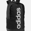 Mochila adidas Linear Essentials negra original de 22,5 litros con logotipo blanco vertical para universidad, trabajo, gimnasio y uso diario.