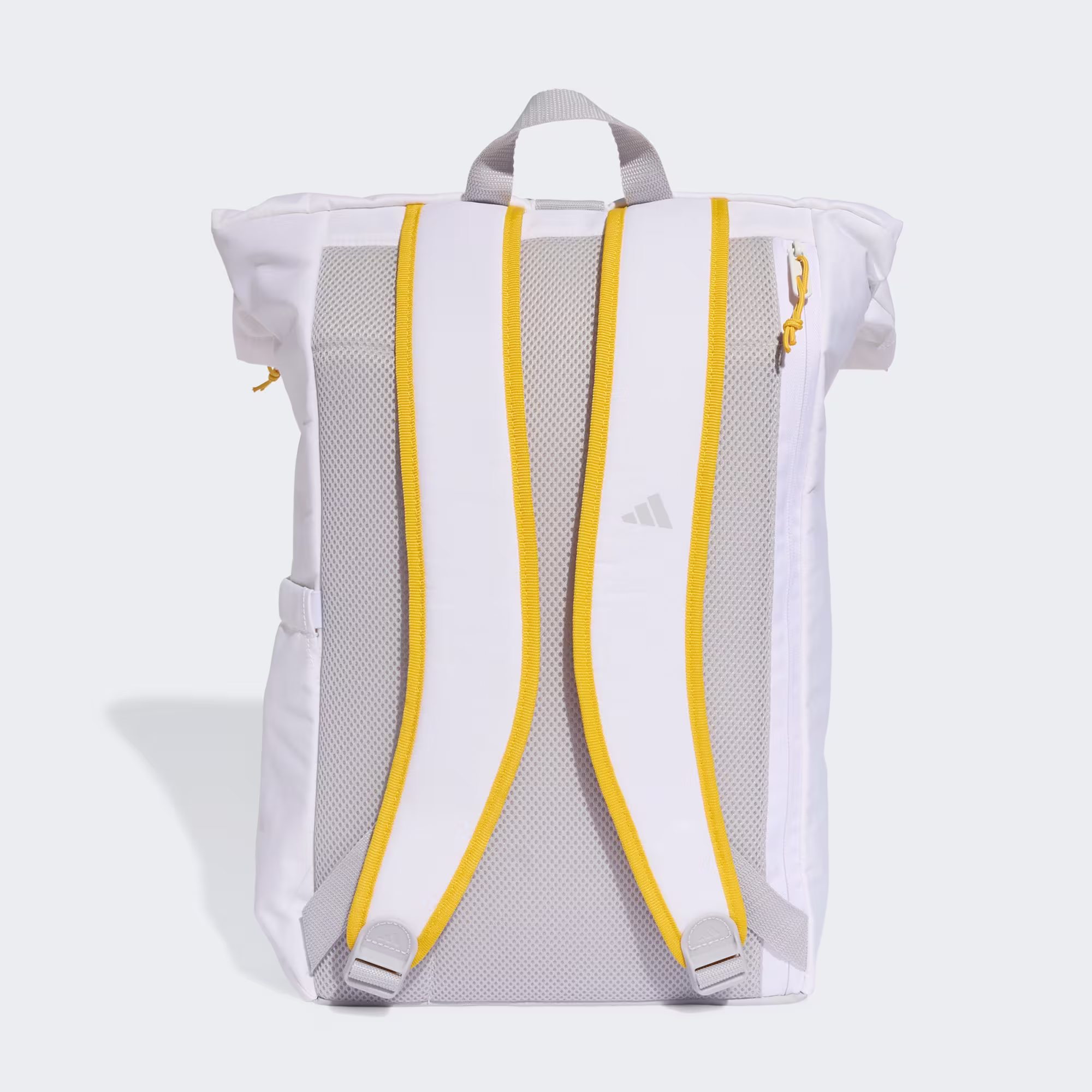 Parte trasera mochila adidas Real Madrid blanca con correas acolchadas ajustables