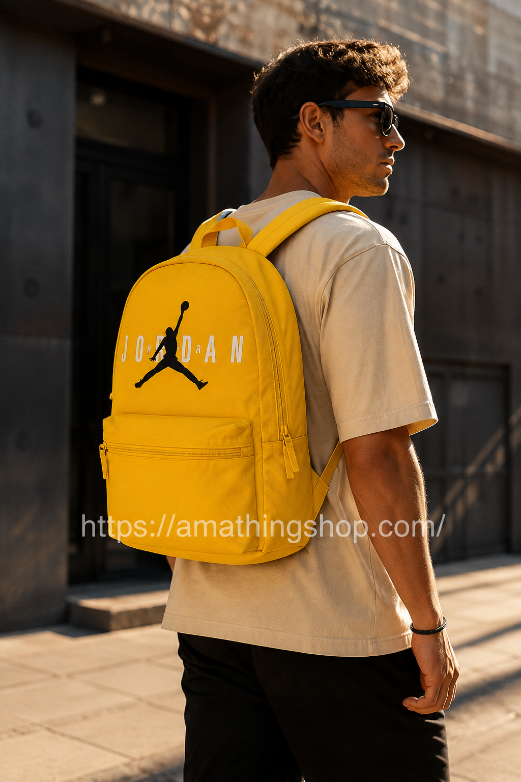 Hombre con mochila Jordan amarilla Eco Daypack 9A0833-Y3E