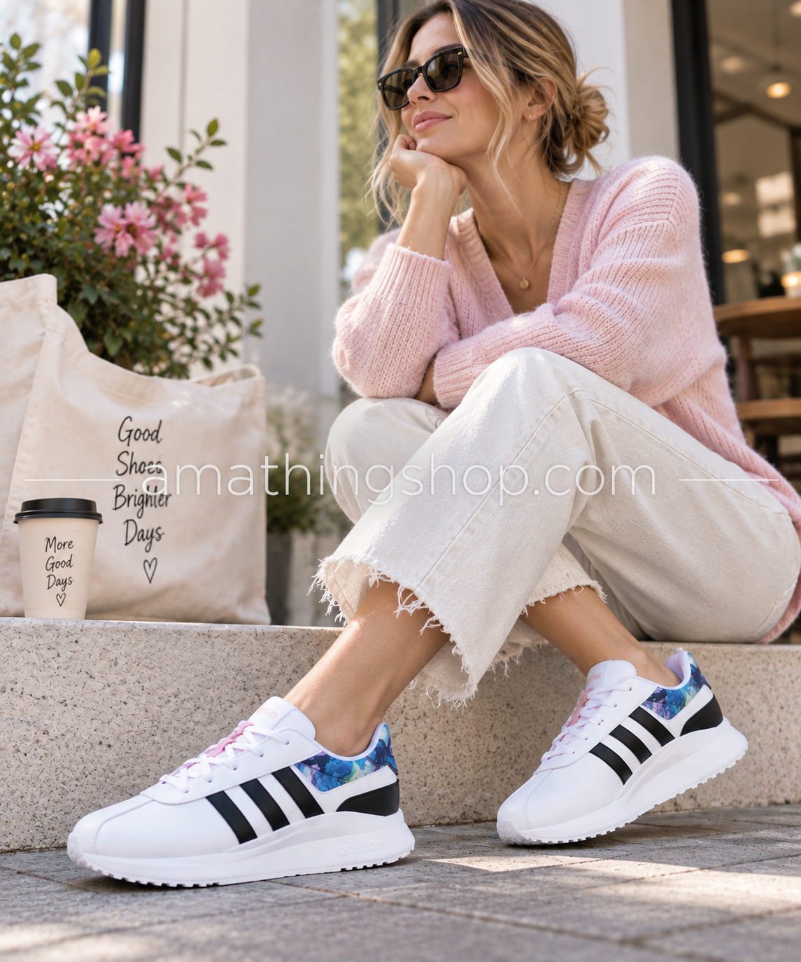 Adidas SL Andridge FX8105 mujer con look casual y detalle floral