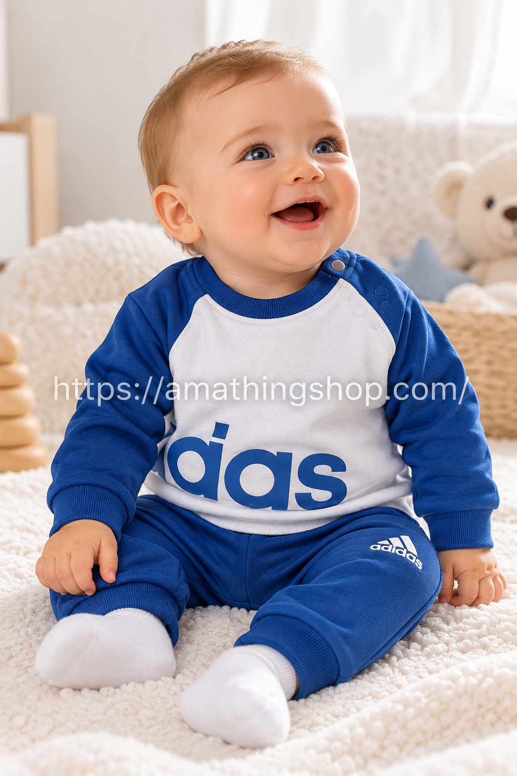 Bebé con chándal adidas azul y blanco talla 62 para 0-3 meses