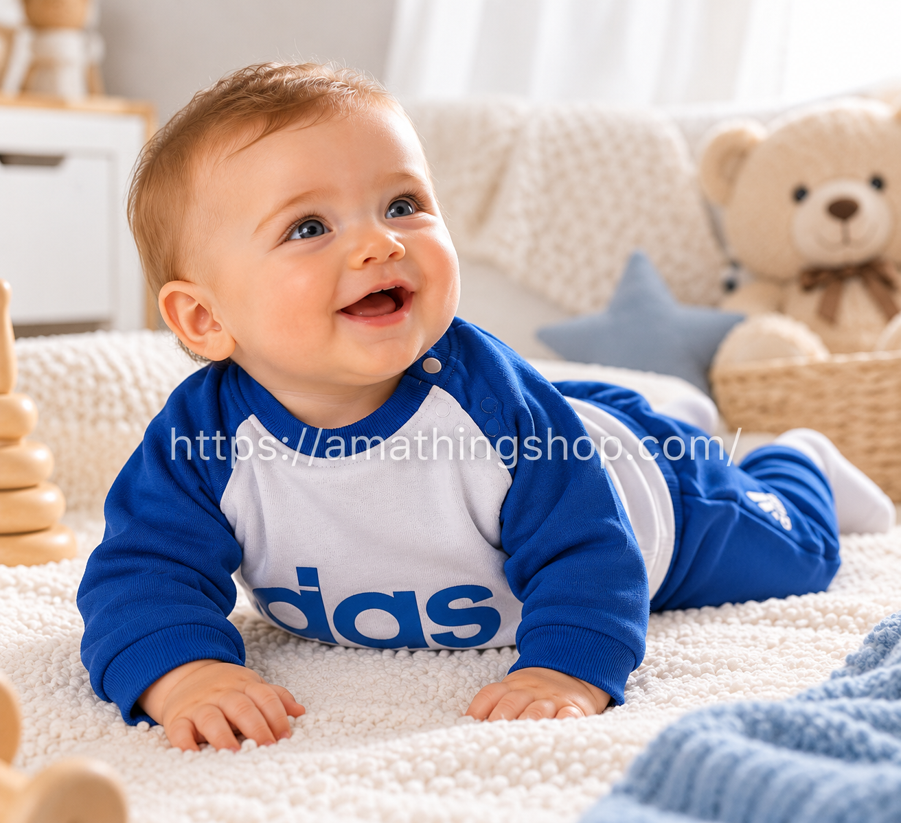 Bebé con conjunto adidas azul y blanco talla 62